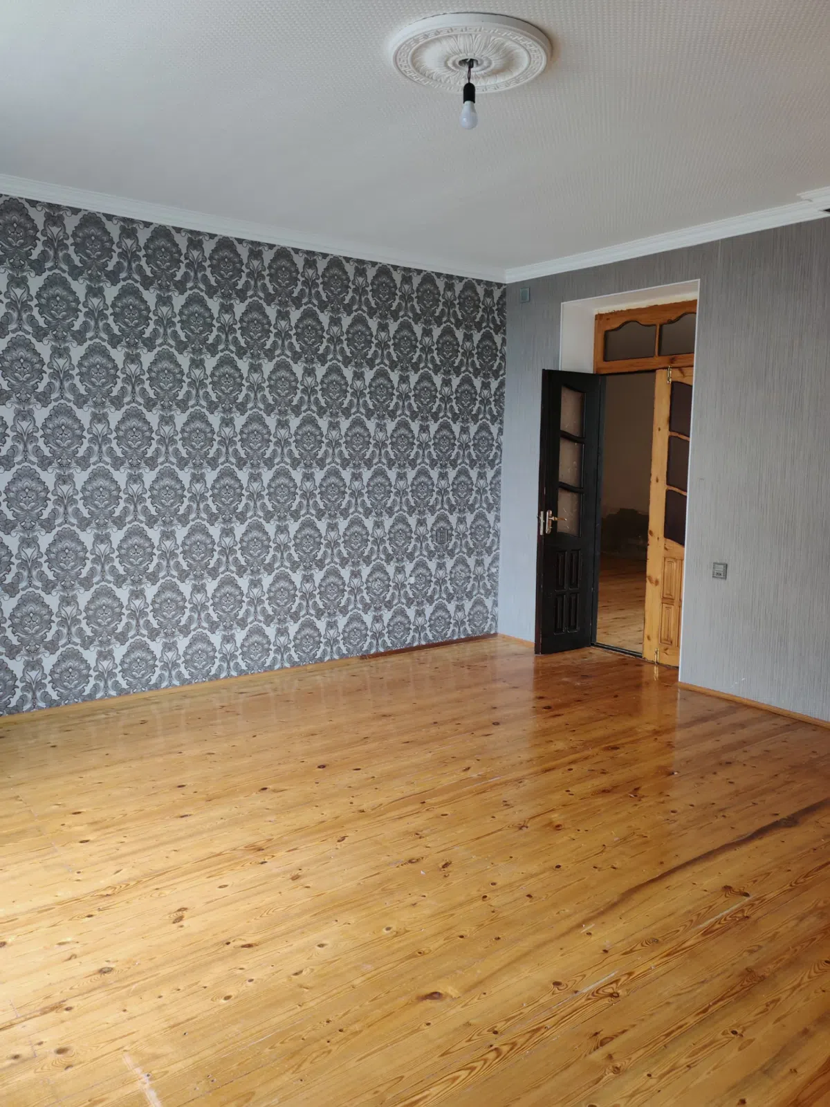 8 otaqlı bağ evi 300 m² 3 sot torpaq sahəsində satılır — şəkil 7