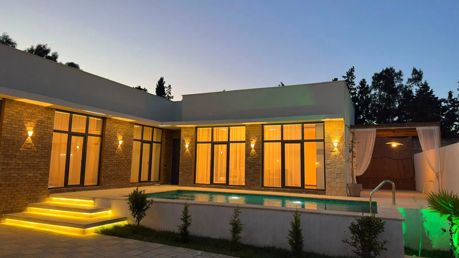 4 otaqlı bağ evi 140 m² 3.5 sot torpaq sahəsində satılır