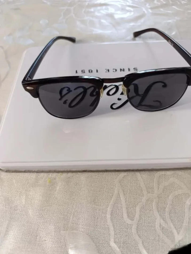Ray Ban gün eynəyi – təzə, tündləşən şüşələr