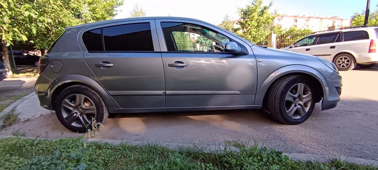 Opel Astra, 2009 il, 332800 km — şəkil 6