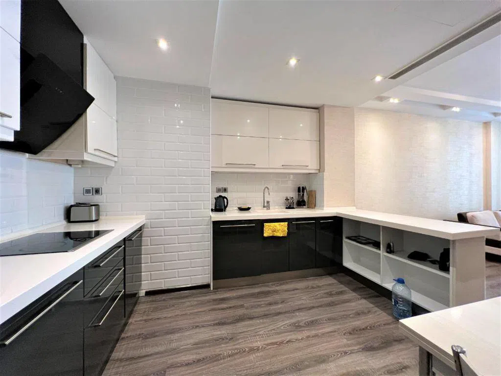 2 otaqlı mənzil 100 m² kirayə verilir — şəkil 11