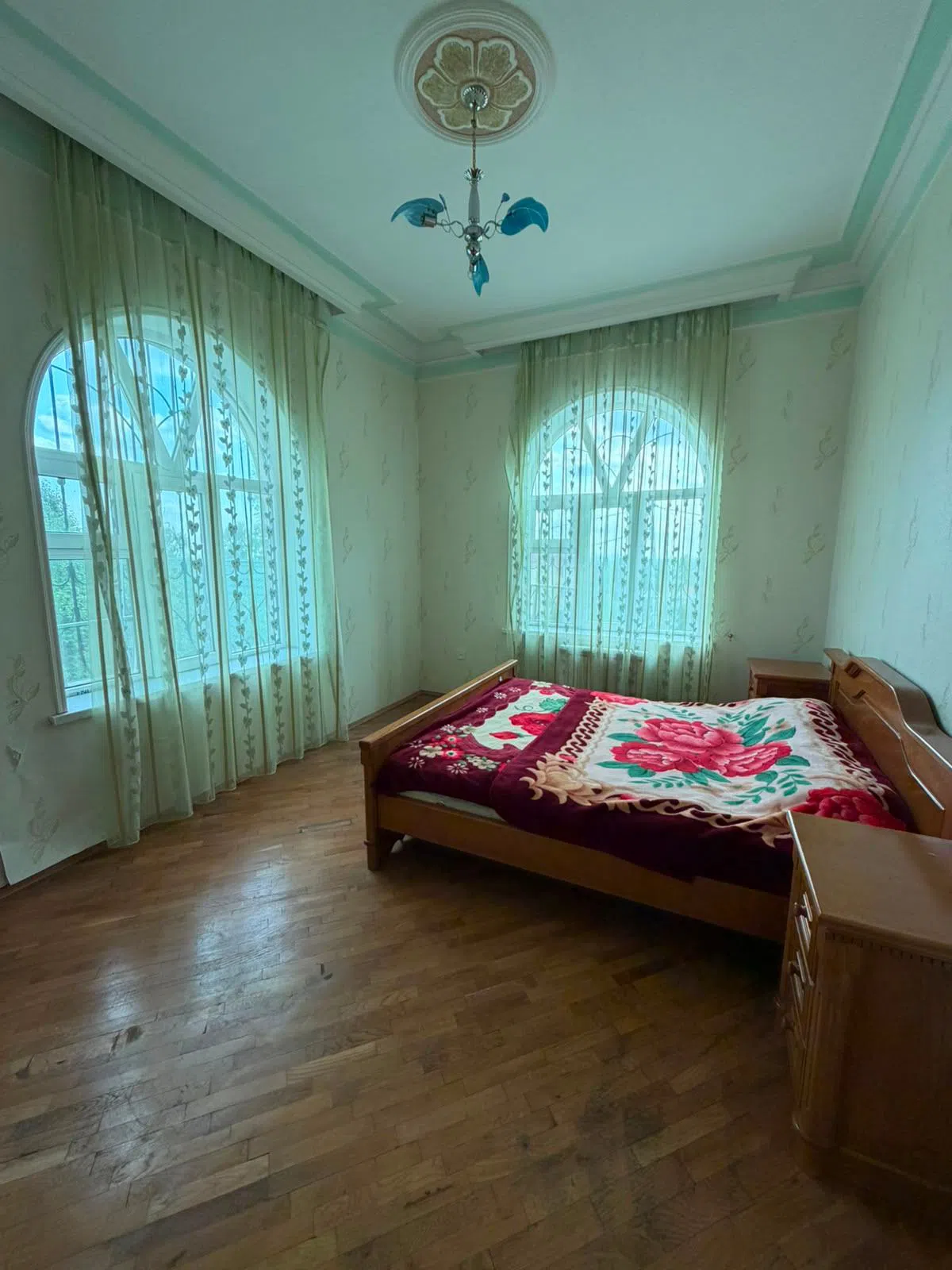 300 m² Yaxşı təmirli obyekt kirayə verilir — şəkil 6