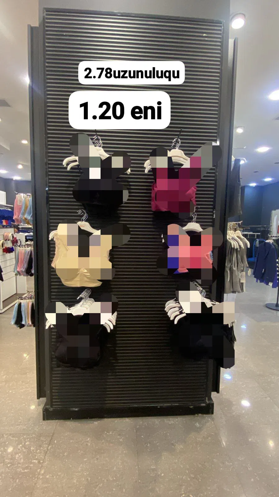 Clothing display stand for store (2.78m x 1.20m) - Tenderyard