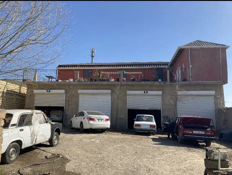 Yaxşı təmirli ticarət obyekti, 450 m² satılır — şəkil 1