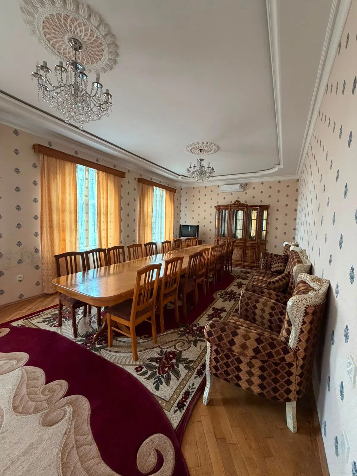 300 m² Yaxşı təmirli obyekt kirayə verilir — şəkil 7