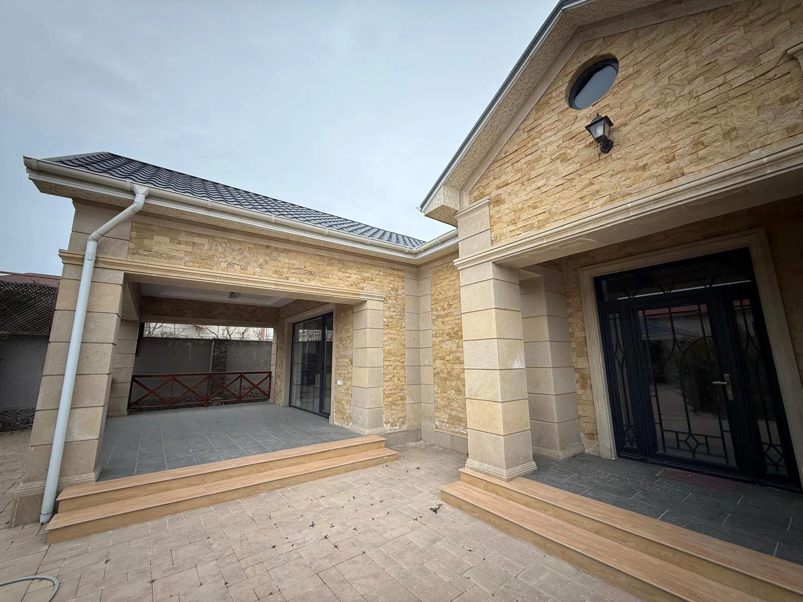 4 otaqlı bağ evi 190 m² 6 sot torpaq sahəsində satılır — şəkil 15