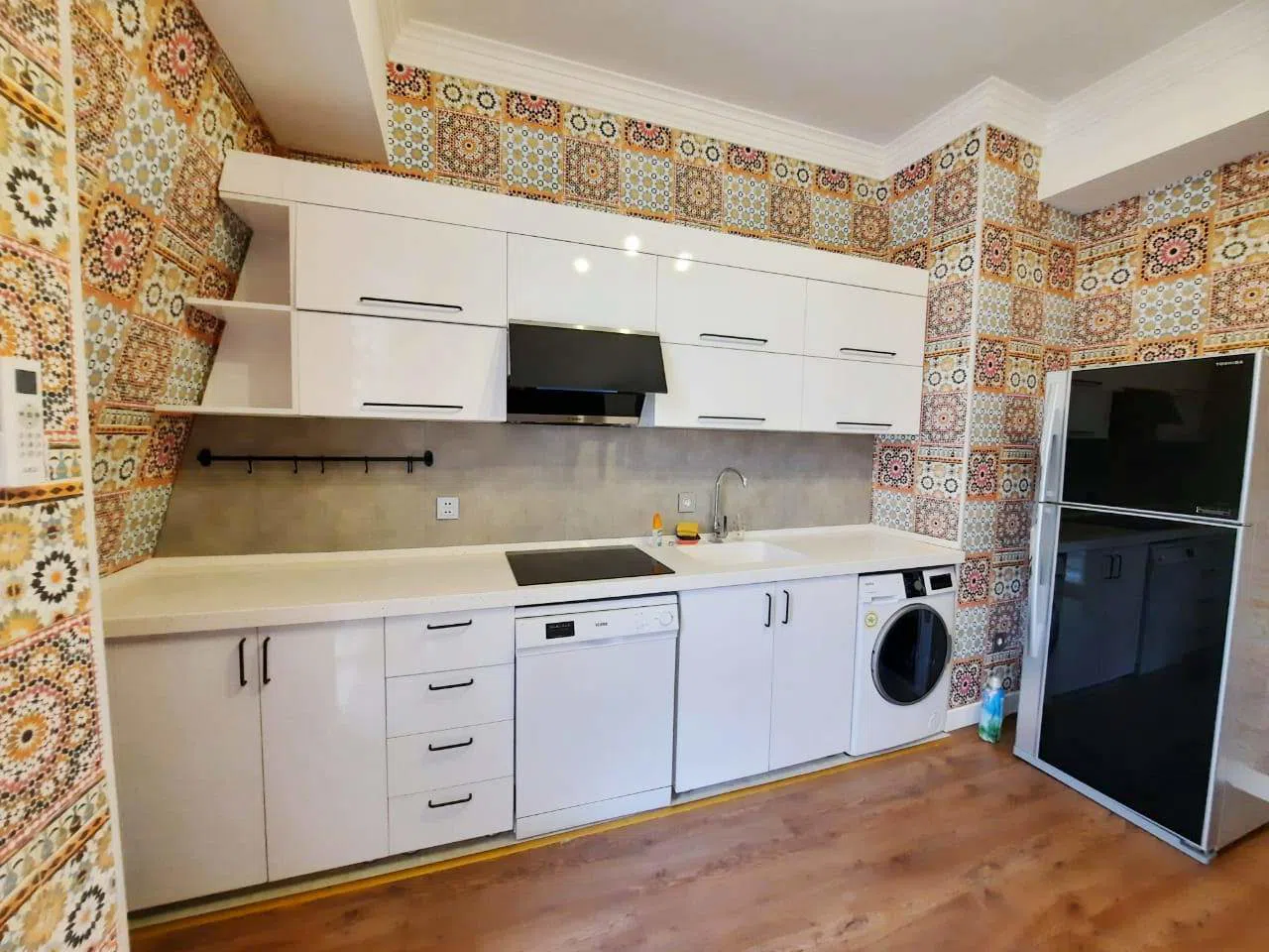 4 otaqlı mənzil 160 m² kirayə verilir — şəkil 22