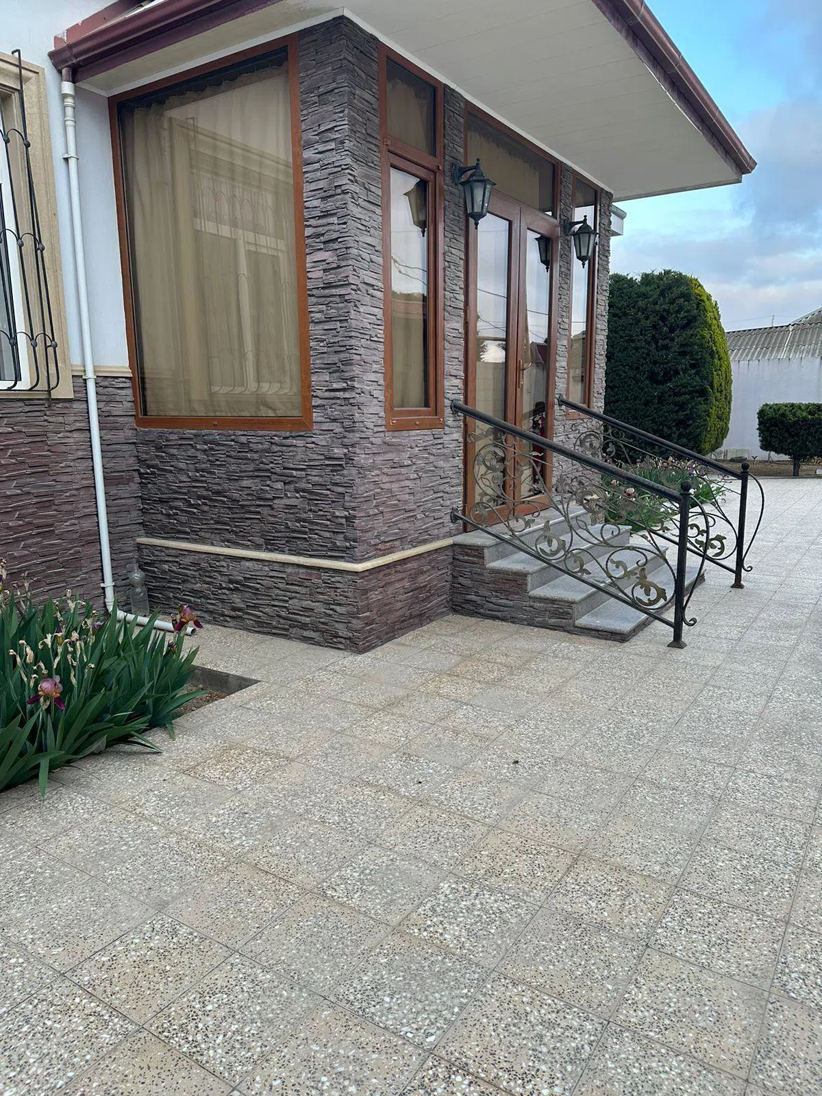 4 otaqlı villa 200 m² - 12 sot torpaq sahəsində satılır - Tenderyard