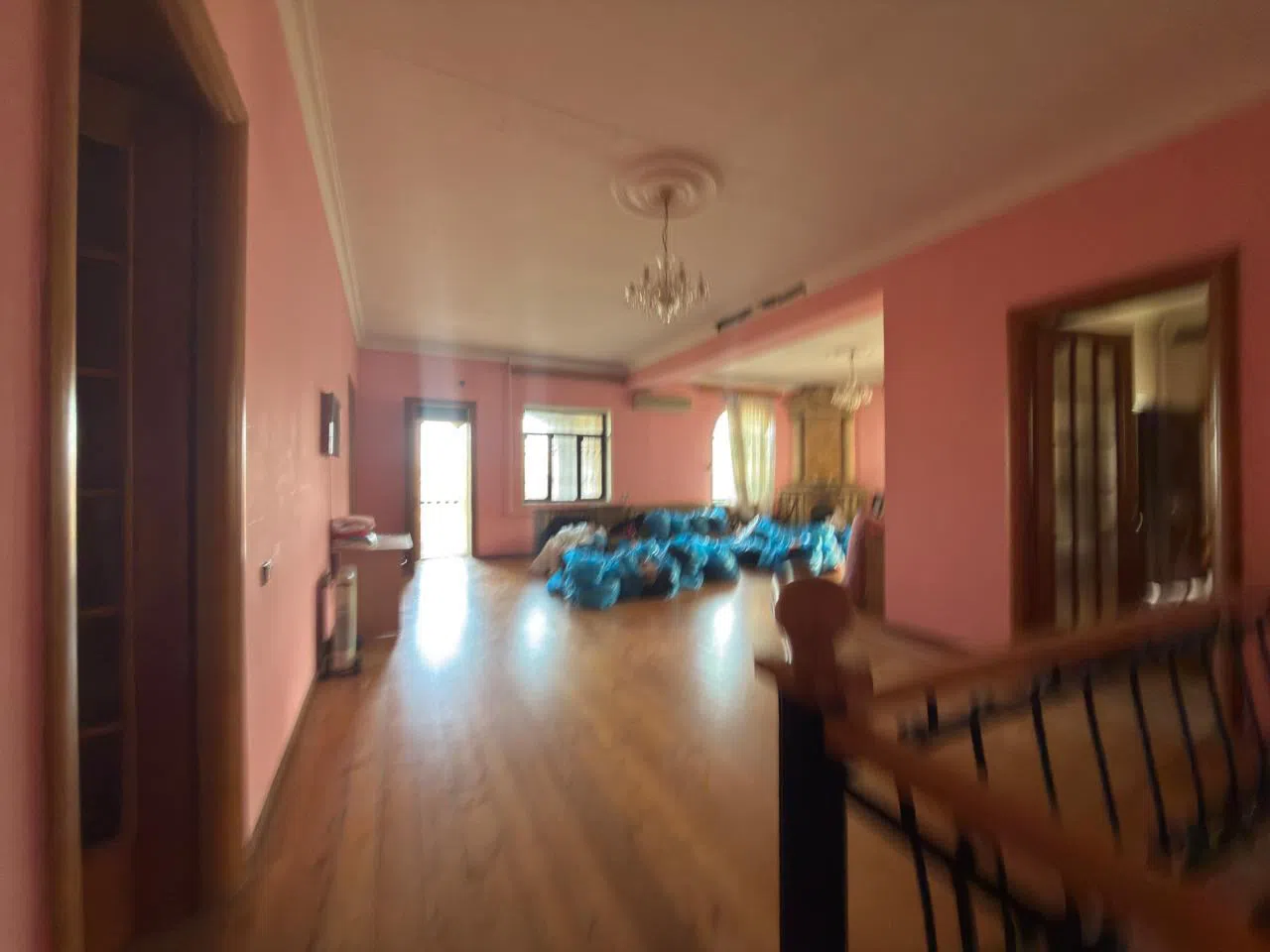 9 otaqlı villa 470 m² - 9 sot torpaq sahəsində satılır — şəkil 4