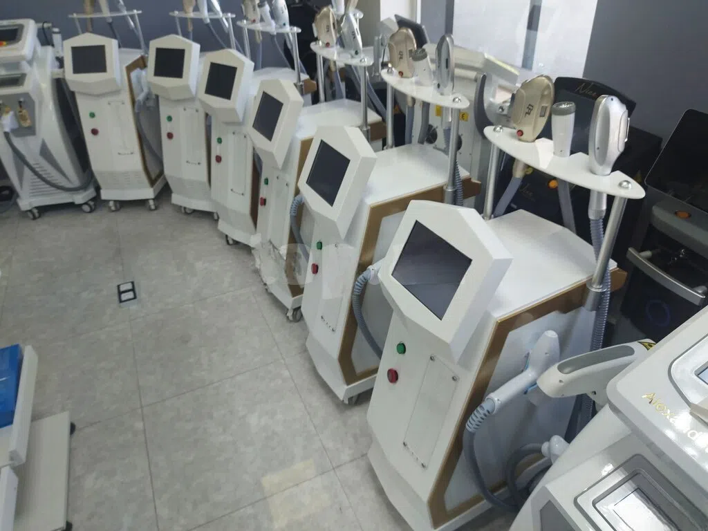 Lazer epilyasiya aparatları