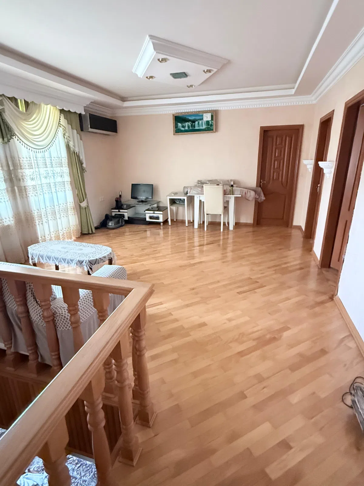 5 otaqlı həyət evi 210 m² - 5 sot torpaq sahəsində satılır — şəkil 3