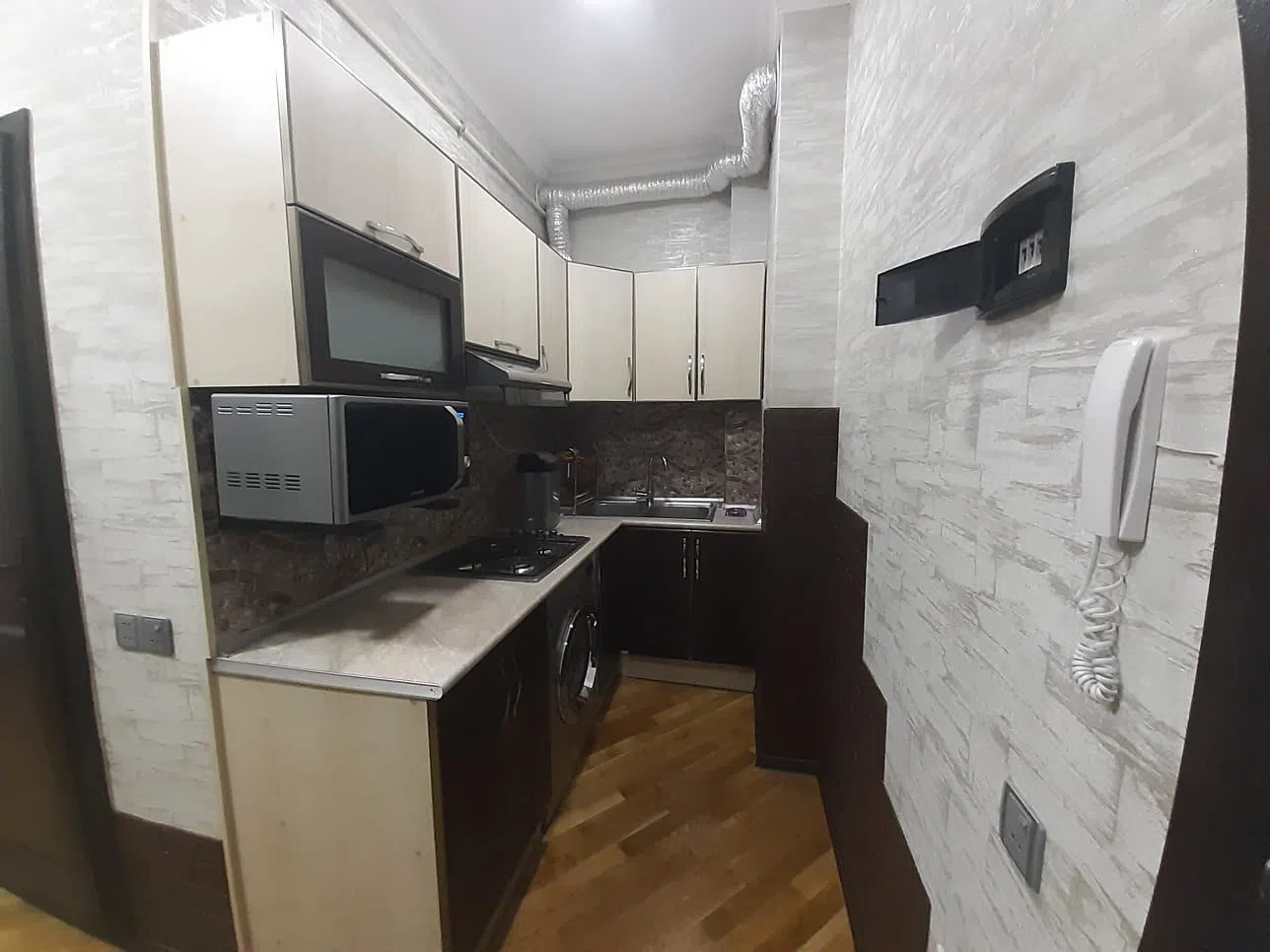 2 otaqlı mənzil 60 m² kirayə verilir — şəkil 12