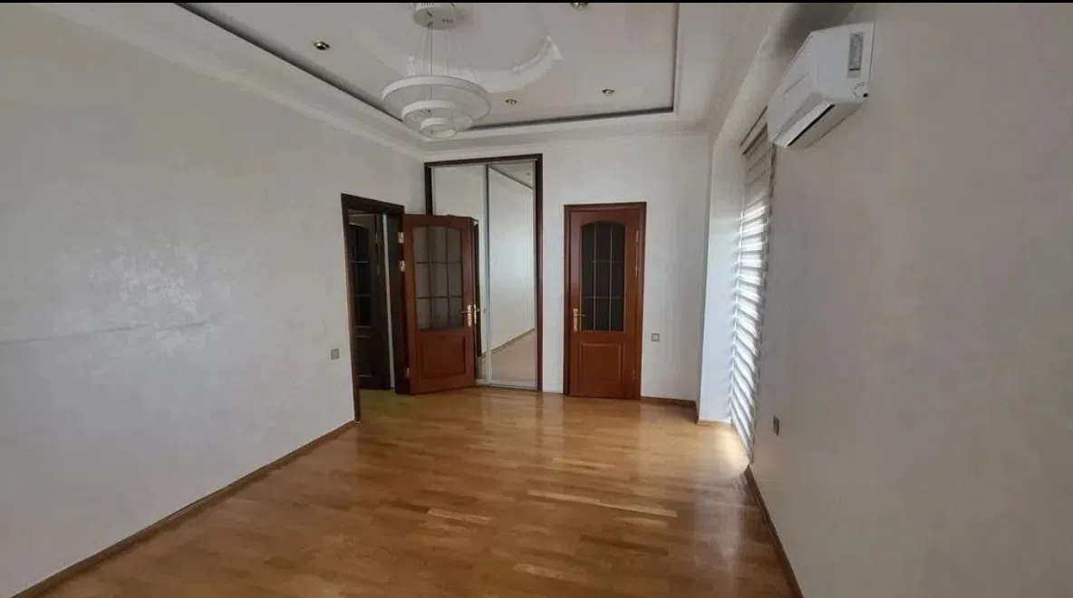 3 otaqlı ofis, 160 m² kirayə verilir — şəkil 24