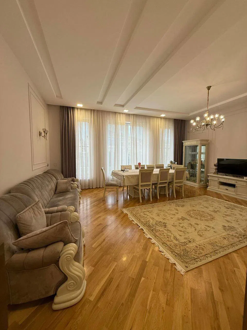 5 otaqlı villa 550 m² - 14 sot torpaq sahəsində satılır — şəkil 2