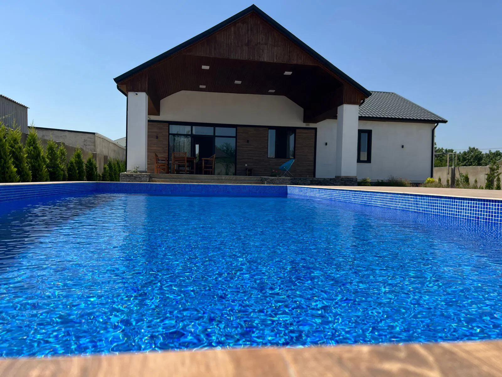 4 otaqlı bağ evi 140 m² 12 sot torpaq sahəsində satılır - Tenderyard