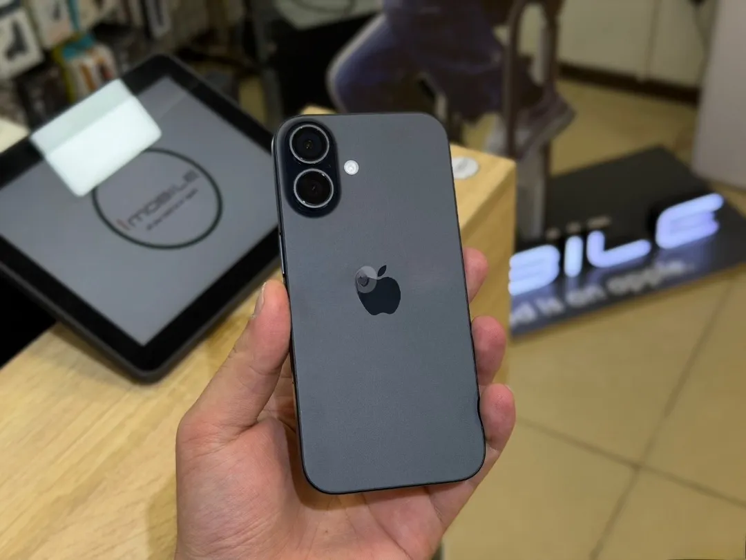 Apple, iPhone 16, 8 GB