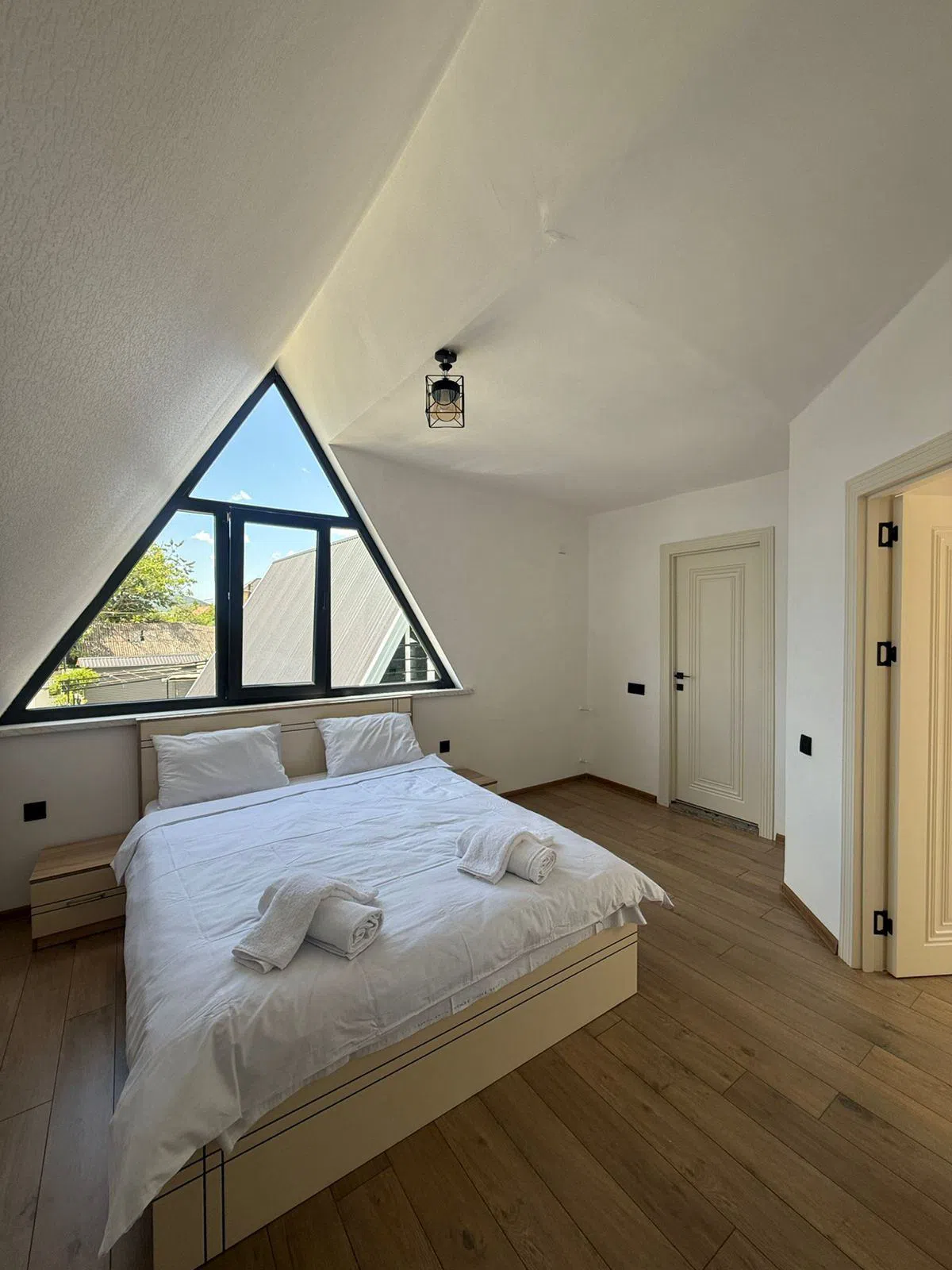 4 otaqlı villa 400 m² - günlük kirayə verilir - Tenderyard