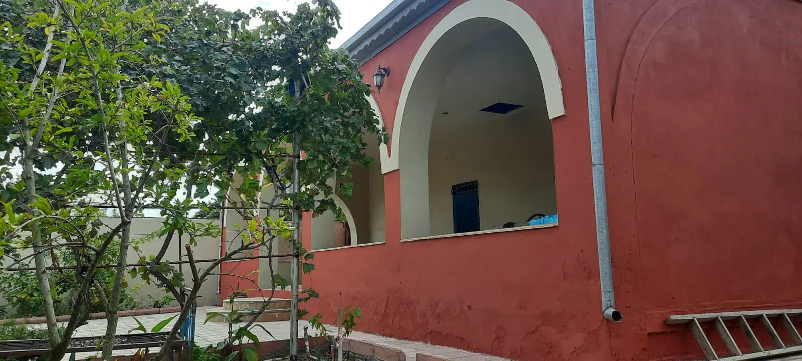 4 otaqlı həyət evi 144 m² - 6 sot torpaq sahəsində satılır