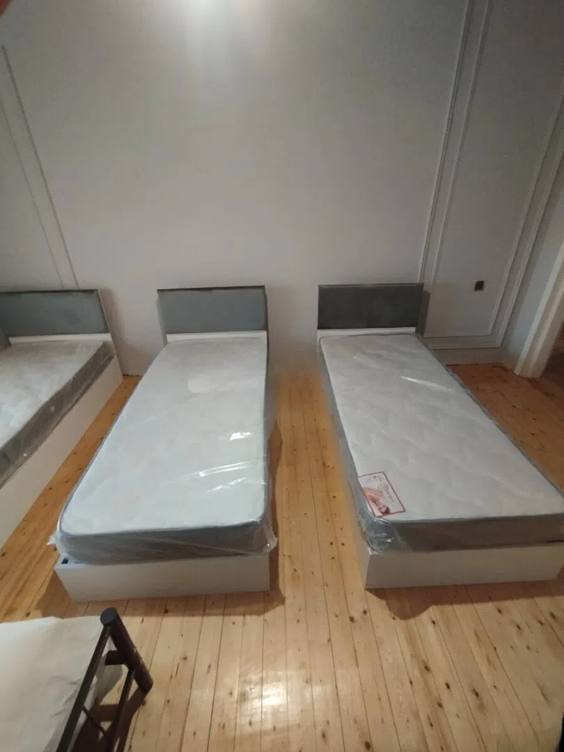 Wooden bed, Gray color - Tenderyard