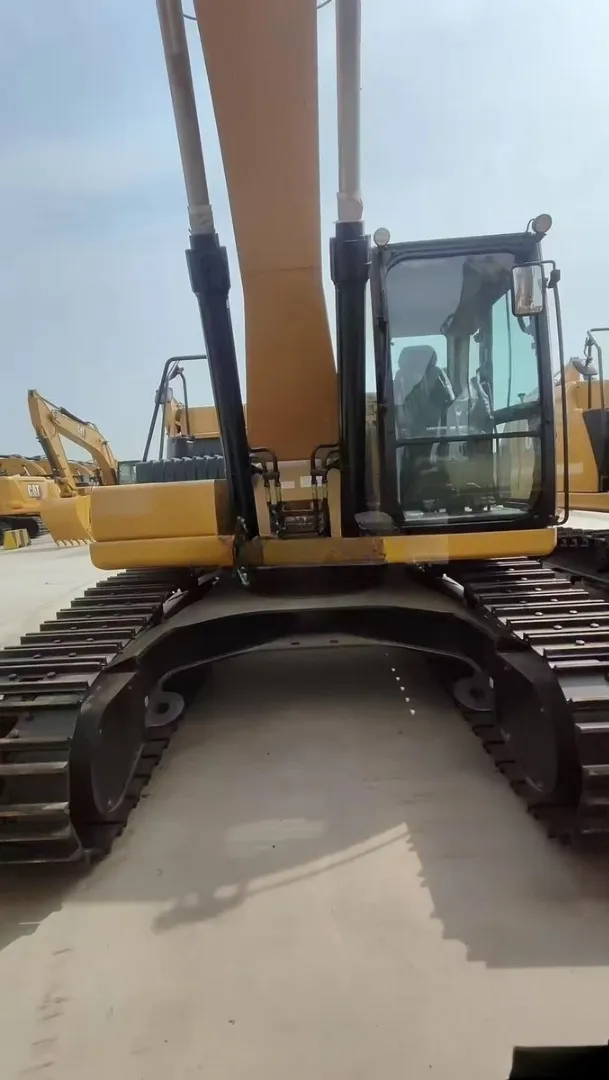 CAT GC330 Ekskavator — şəkil 3