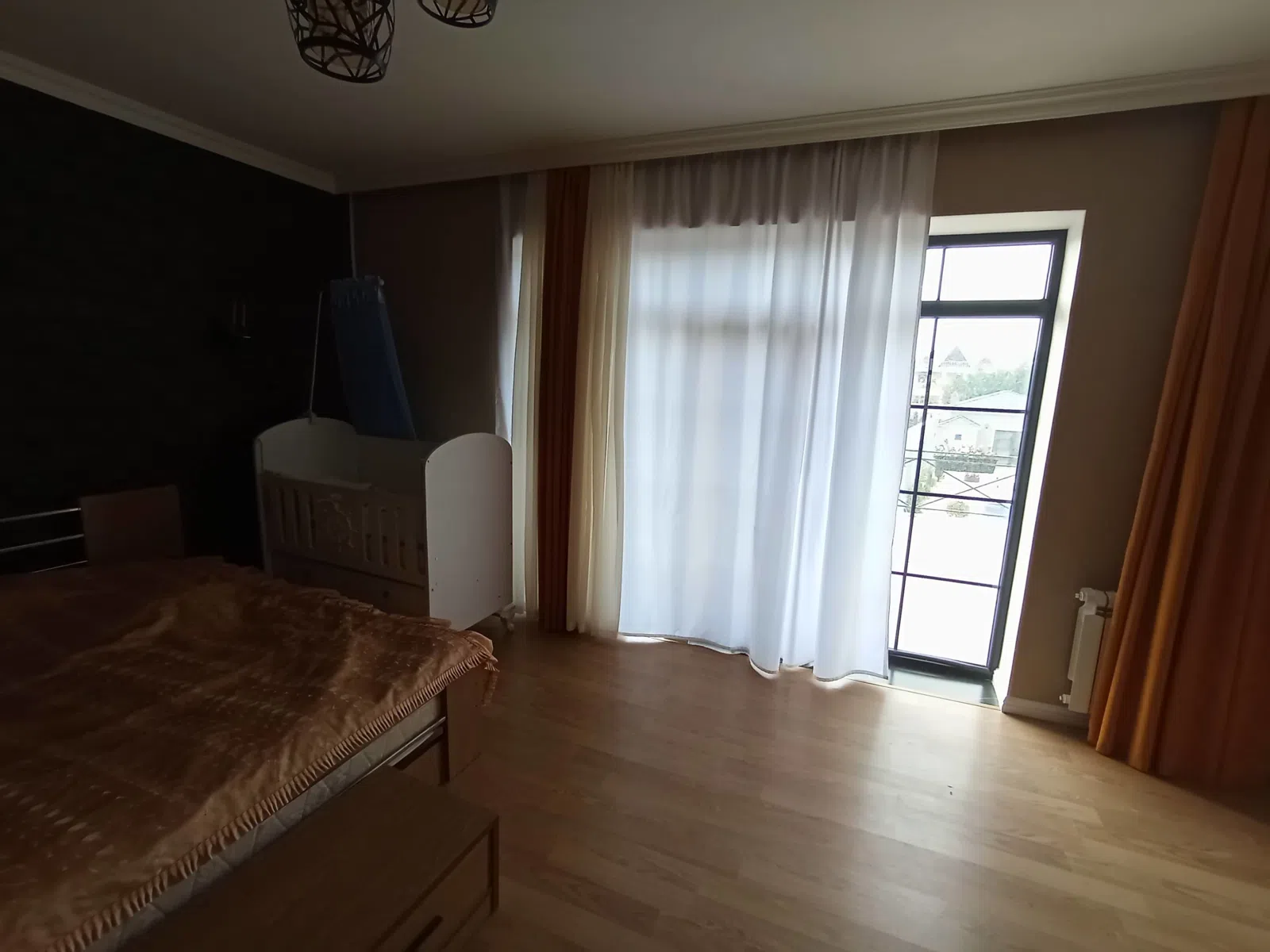 5 otaqlı həyət evi 200 m² - 15 sot torpaq sahəsində satılır