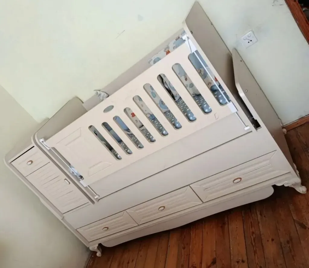Wooden cradle, White color - Tenderyard