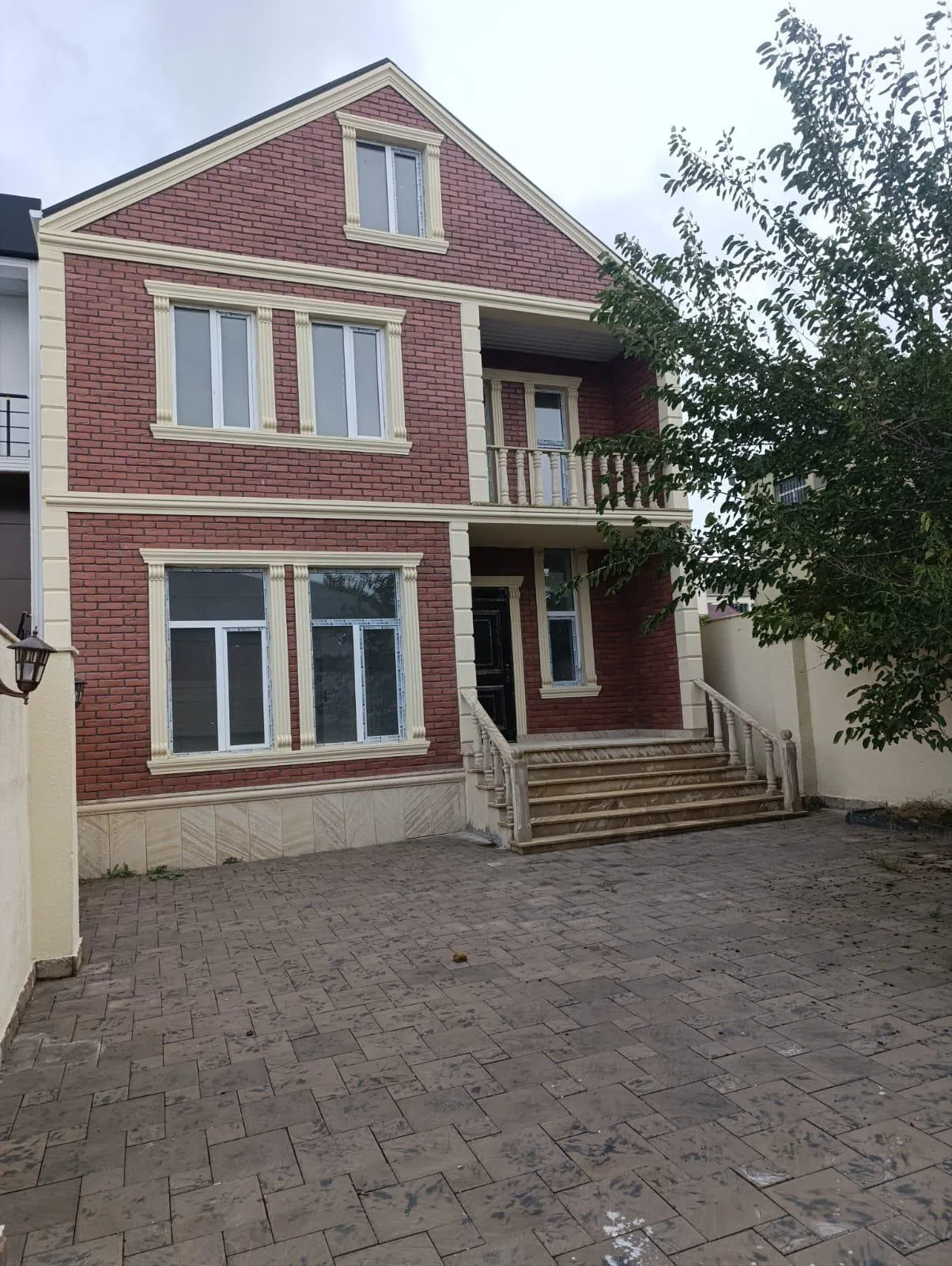5 otaqlı həyət evi 200 m² satılır — şəkil 11