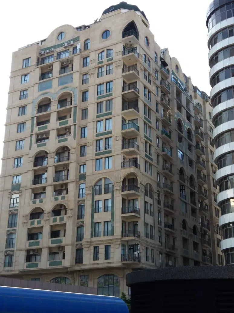 3 otaqlı mənzil 137 m² satılır — şəkil 1