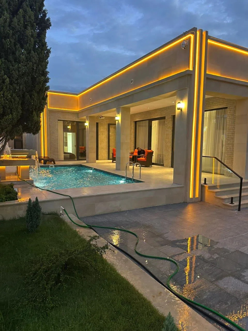 4 otaqlı bağ evi 180 m² 5.5 sot torpaq sahəsində satılır - Tenderyard