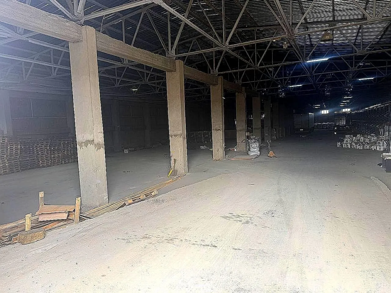 Əla təmirli ticarət obyekti, 3000 m² kirayə verilir — şəkil 7