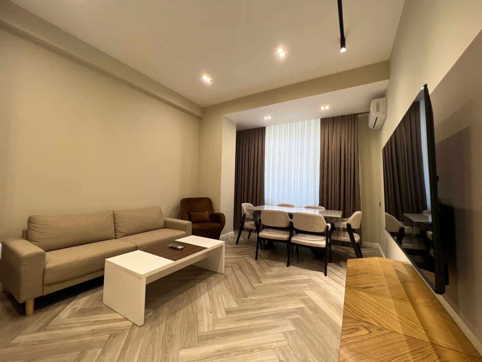 2 otaqlı mənzil 67 m² kirayə verilir — şəkil 7