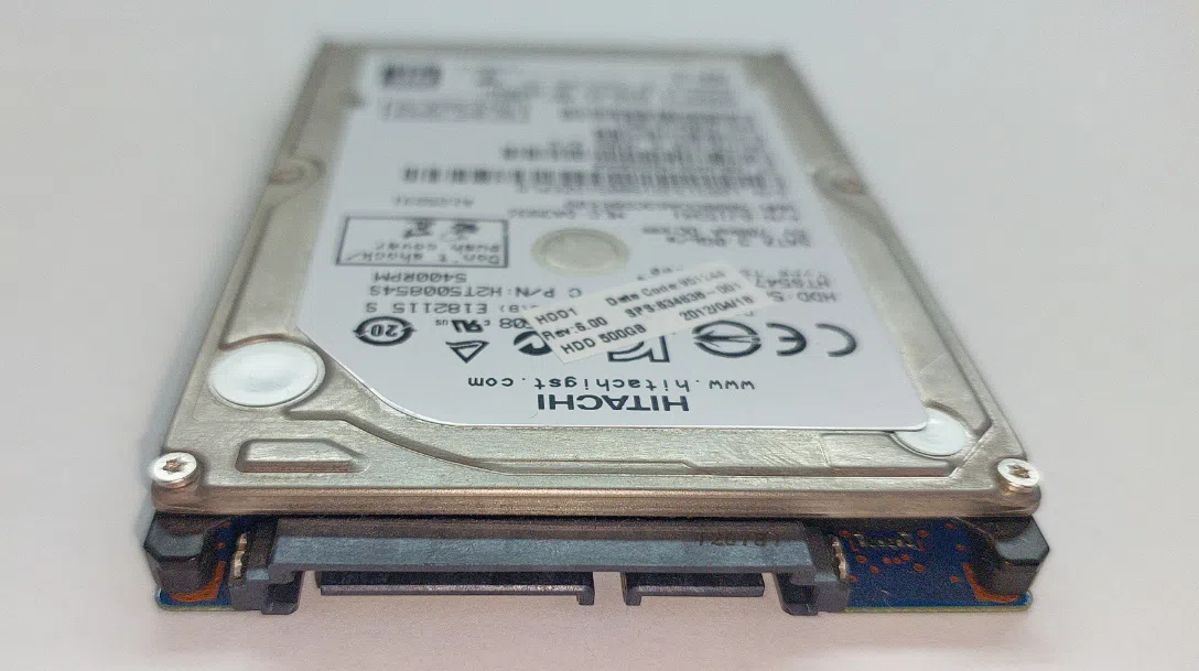 HITACHI 500GB 2.5 SATA HDD — şəkil 1
