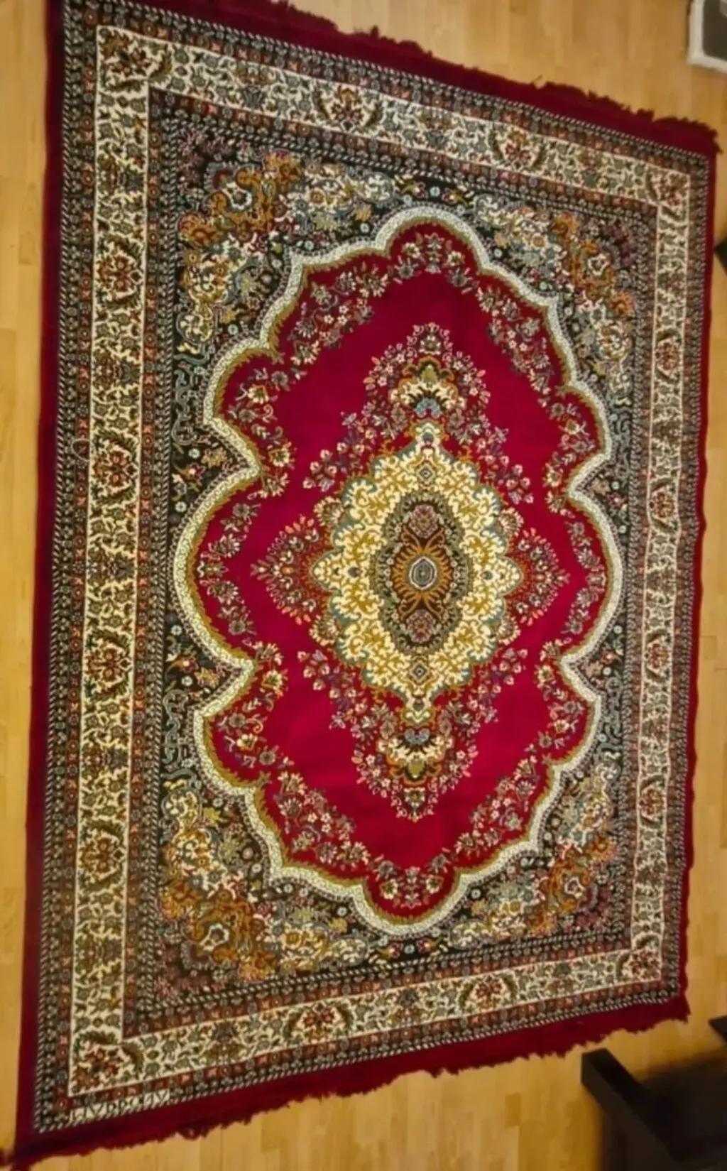 Xalça Qırmızı rəng — şəkil 3