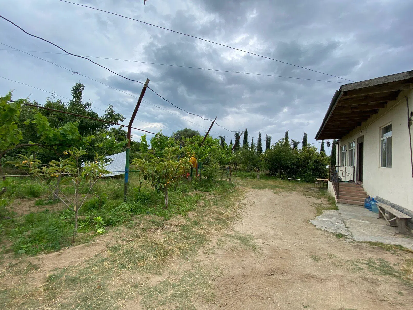 5 otaqlı həyət evi 140 m² - 9 sot torpaq sahəsində satılır