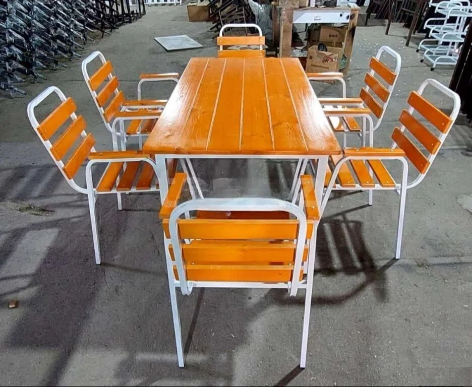 Rectangular garden table, Brown color - Tenderyard
