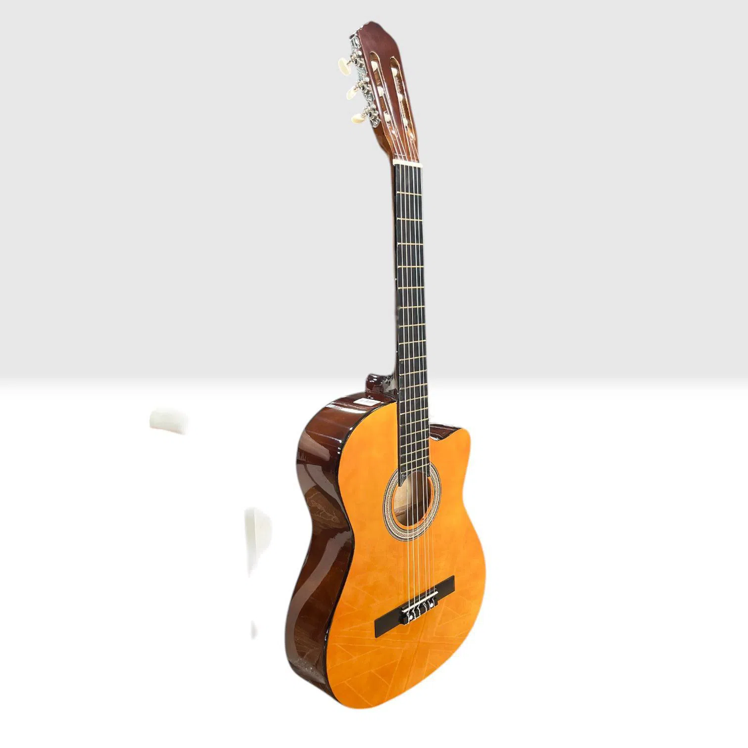 Klassik gitara , 6 simli — şəkil 2