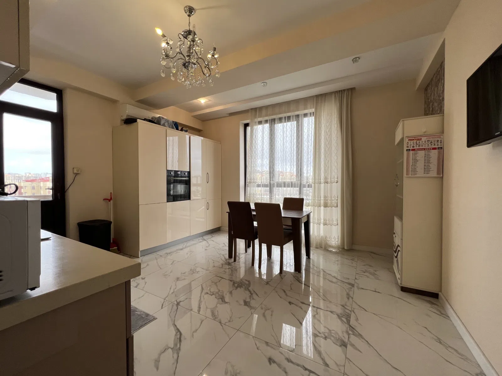 4 otaqlı mənzil 180 m² kirayə verilir — şəkil 5