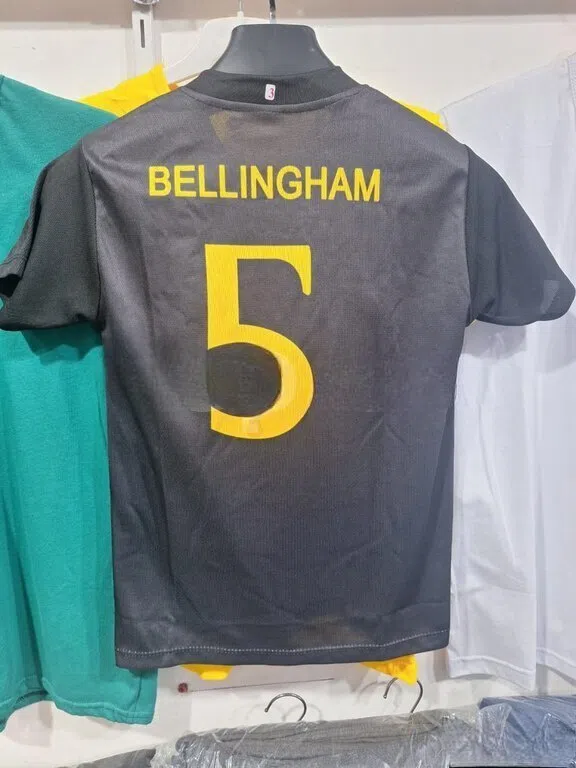 Uniseks idman geyimi, 13-14 yaş, Qarışıq rəng