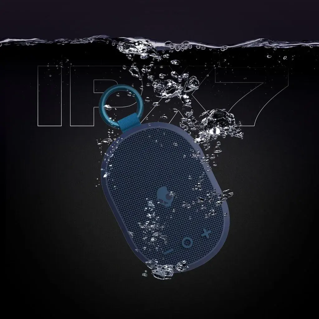 Qara rəng səs gücləndirici