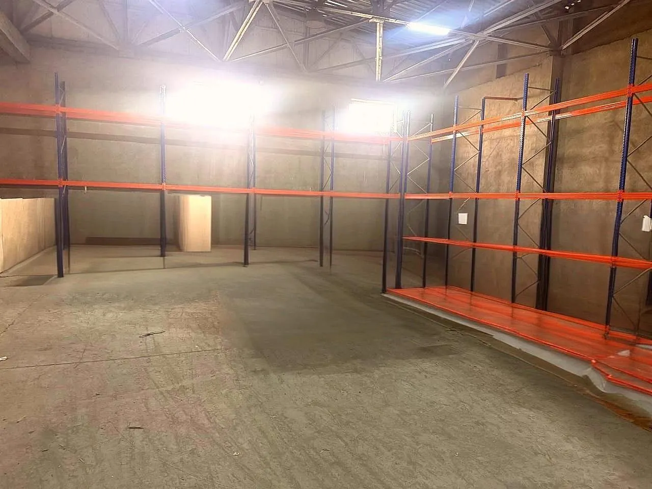 Əla təmirli ticarət obyekti, 3000 m² kirayə verilir — şəkil 6