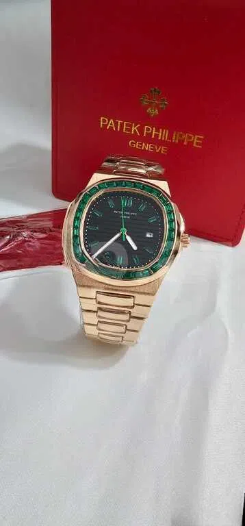 Kişi saatı, Qızılı rəng