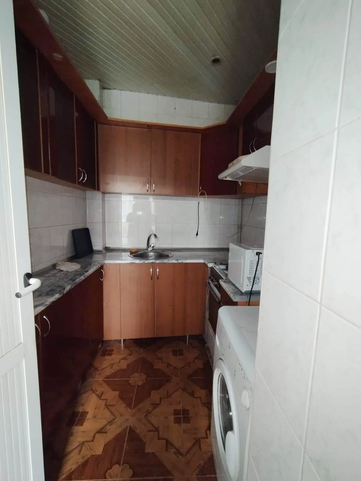 4 otaqlı ofis 130 m² kirayə verilir — şəkil 8