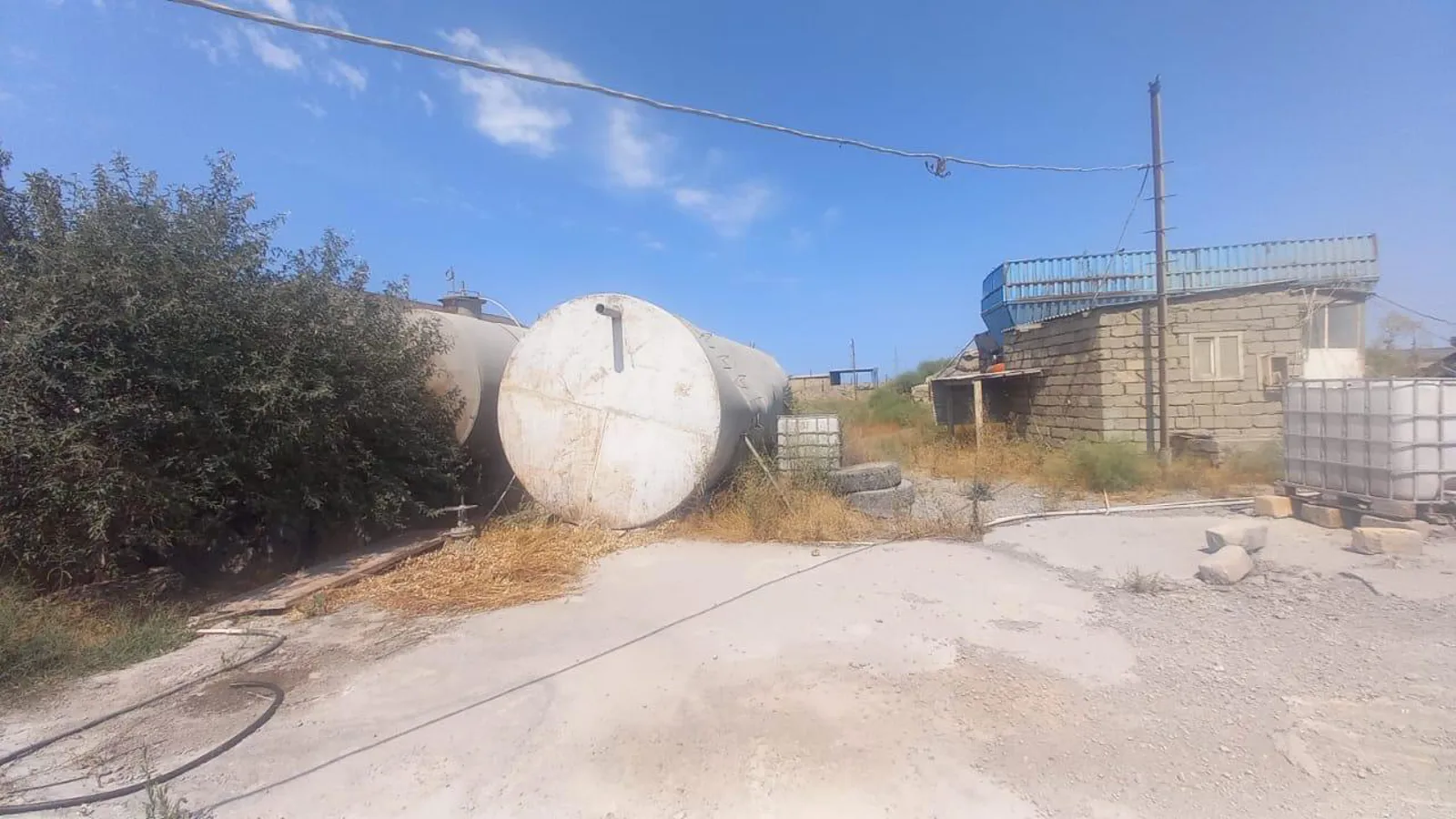 Yaxşı təmirli ticarət obyekti, 5000 m² satılır — şəkil 2